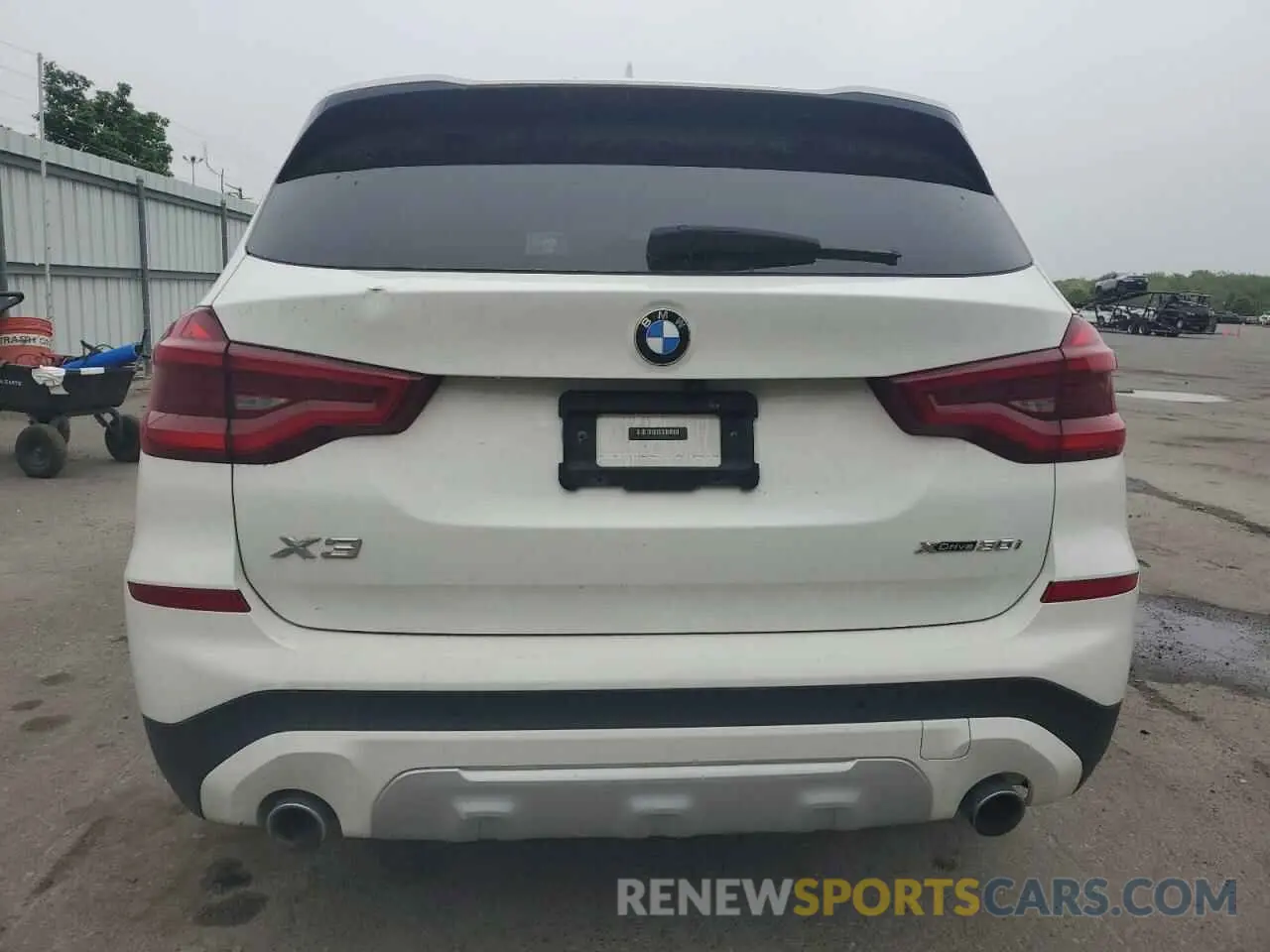 6 Photograph of a damaged car 5UXTY5C05L9B38911 BMW X3 2020
