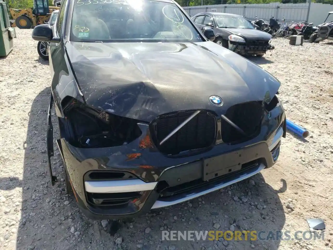 9 Photograph of a damaged car 5UXTY5C05L9B63792 BMW X3 2020