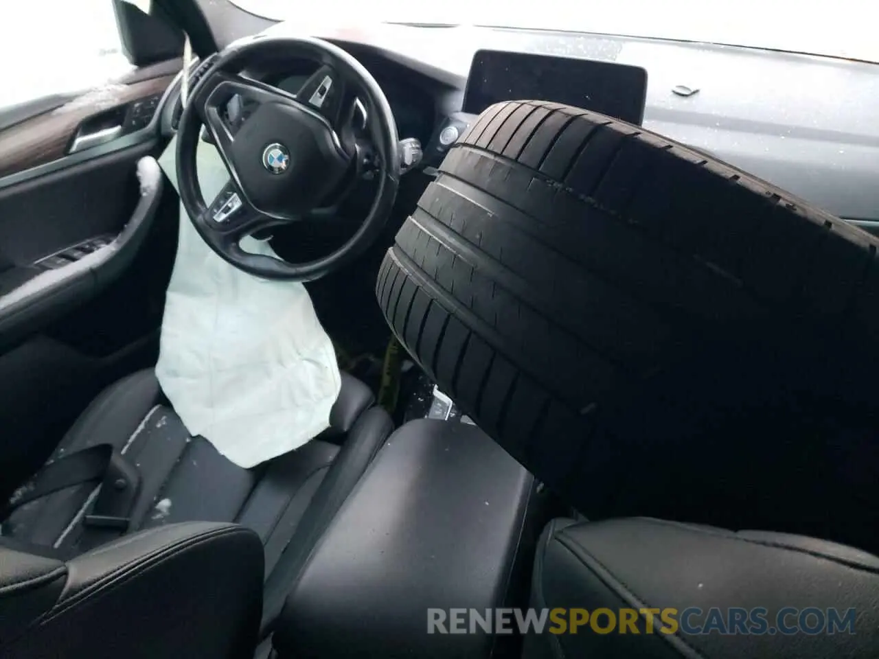 8 Photograph of a damaged car 5UXTY5C05L9B77675 BMW X3 2020