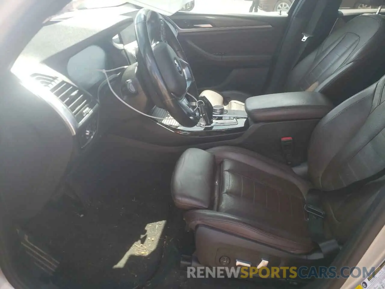 7 Photograph of a damaged car 5UXTY5C05L9C19214 BMW X3 2020