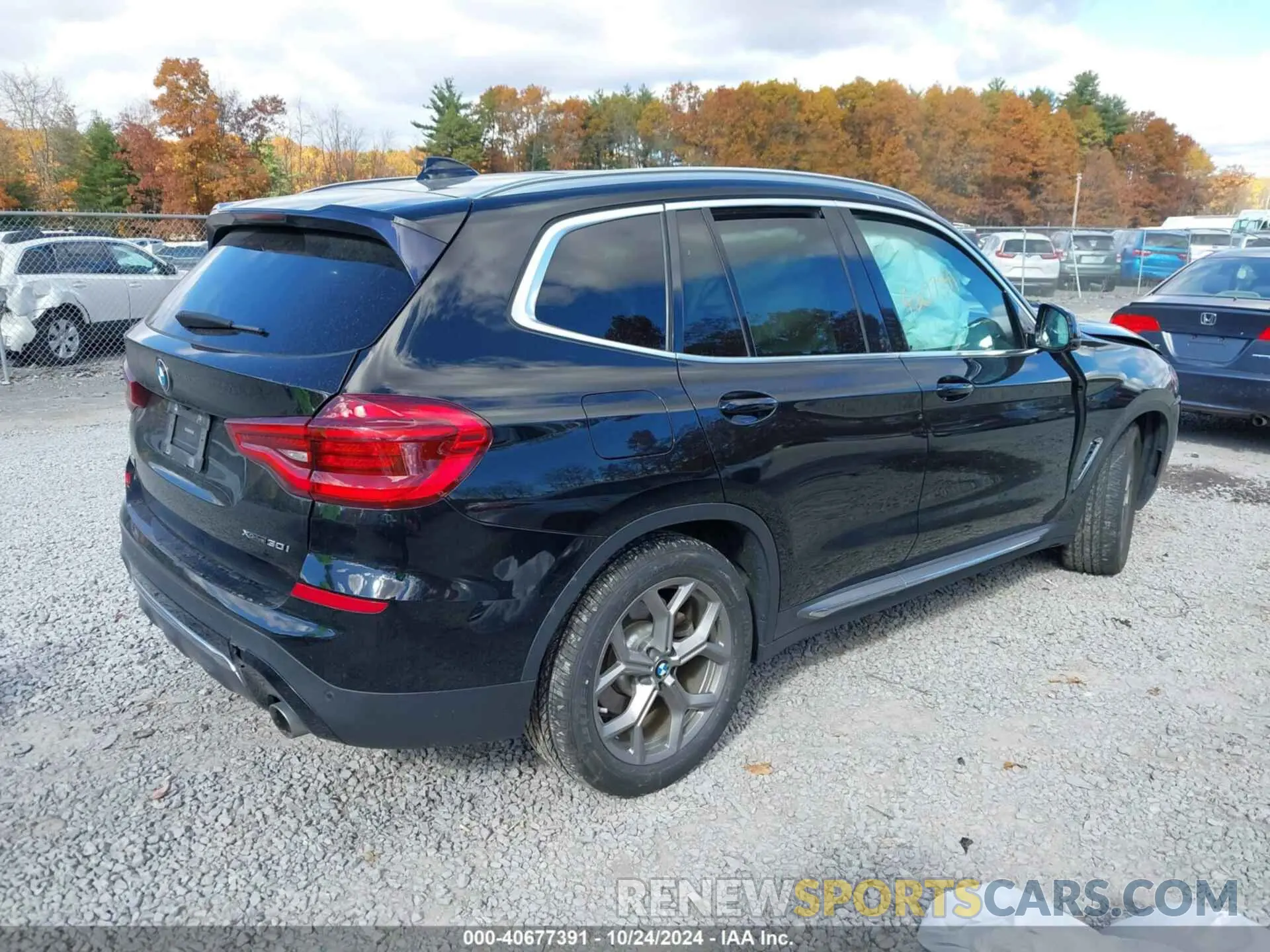 4 Photograph of a damaged car 5UXTY5C05LLT36453 BMW X3 2020