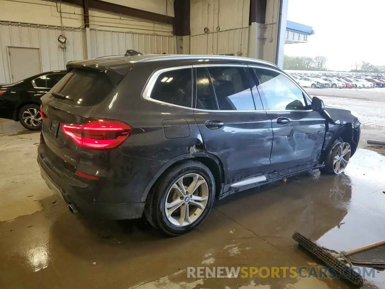 3 Photograph of a damaged car 5UXTY5C06L9C80670 BMW X3 2020