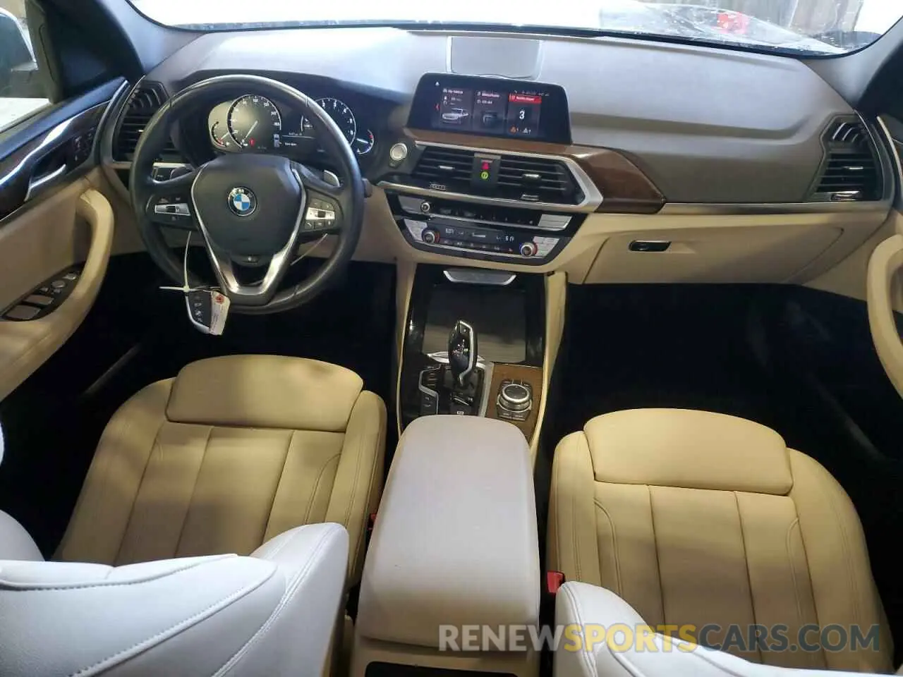 8 Photograph of a damaged car 5UXTY5C06L9C80670 BMW X3 2020