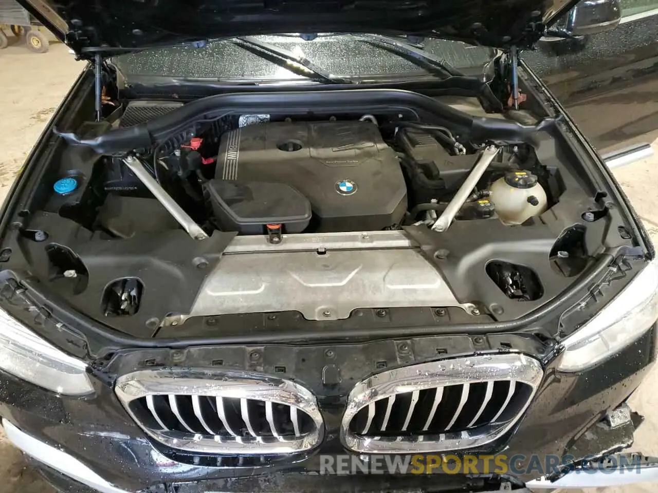 12 Photograph of a damaged car 5UXTY5C06LLE57981 BMW X3 2020