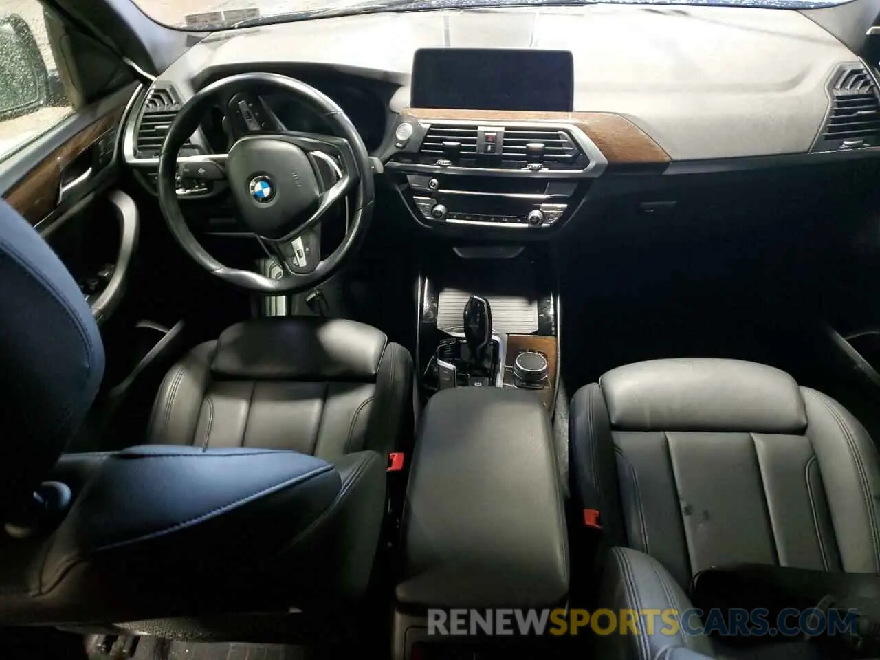8 Photograph of a damaged car 5UXTY5C06LLE57981 BMW X3 2020