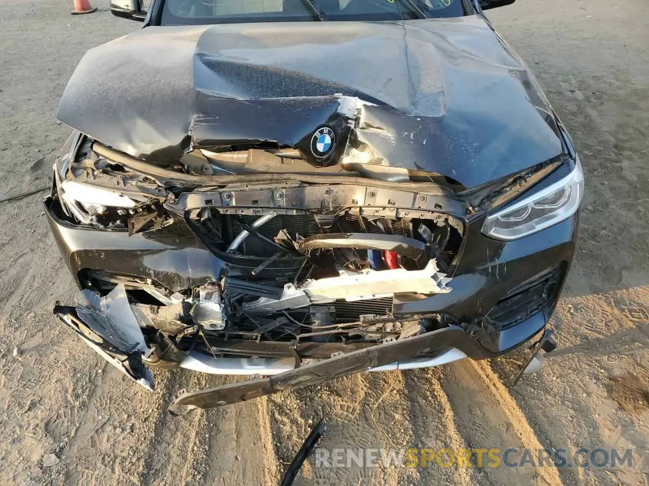 11 Photograph of a damaged car 5UXTY5C06LLT35179 BMW X3 2020