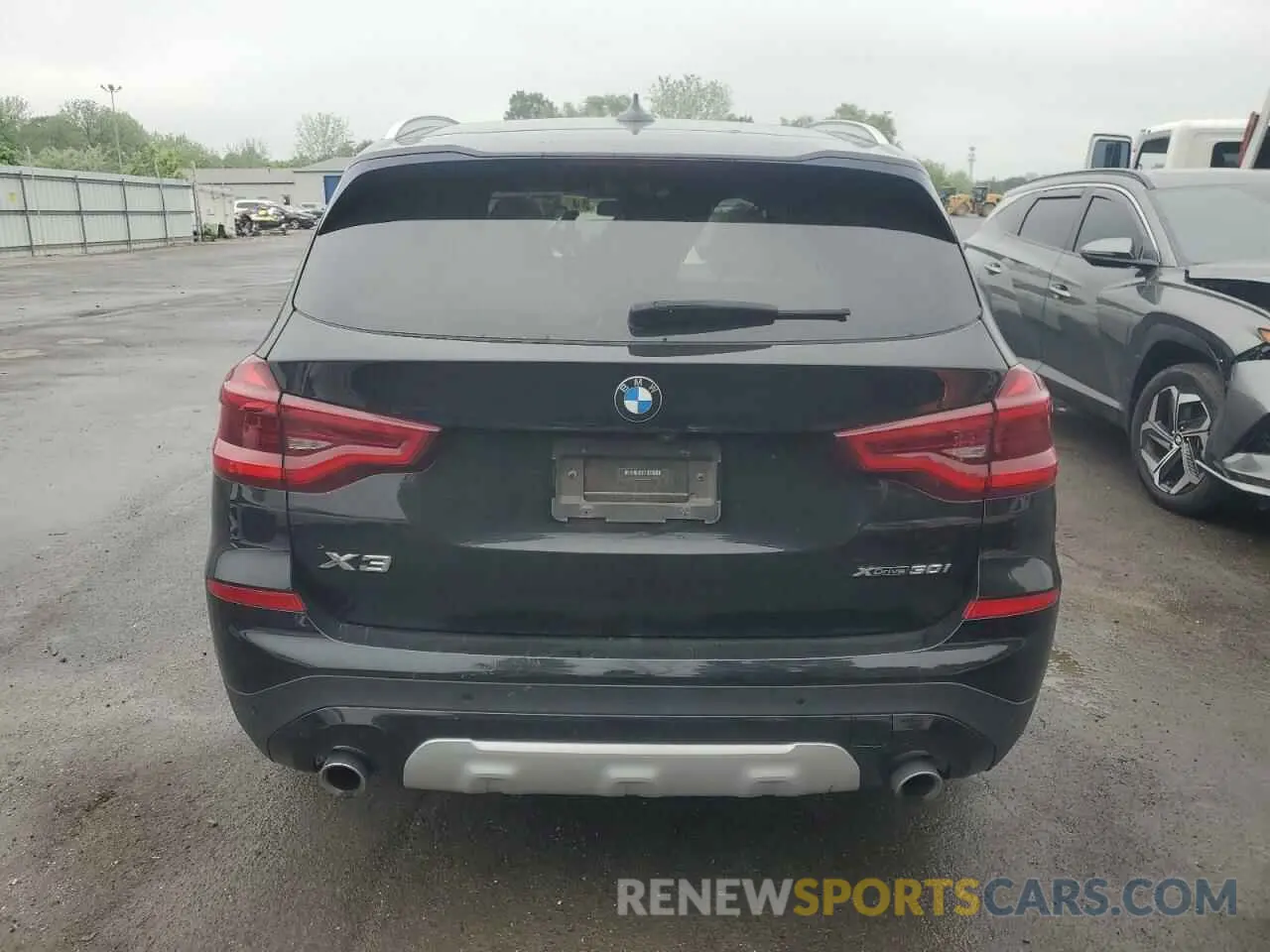 6 Photograph of a damaged car 5UXTY5C07L9C04004 BMW X3 2020