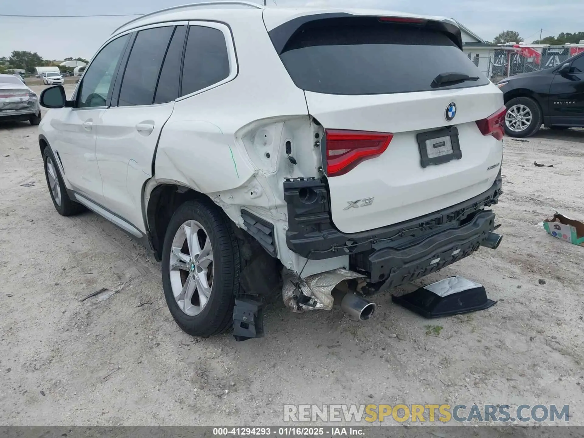 6 Photograph of a damaged car 5UXTY5C07LLT31836 BMW X3 2020
