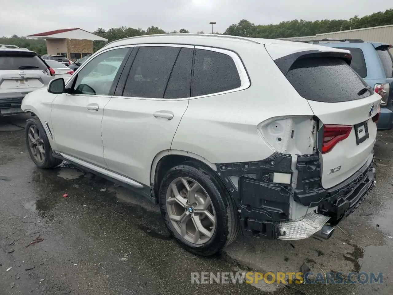2 Photograph of a damaged car 5UXTY5C07LLT32999 BMW X3 2020