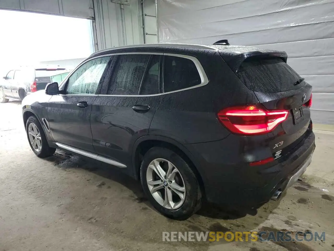 2 Photograph of a damaged car 5UXTY5C07LLT36938 BMW X3 2020