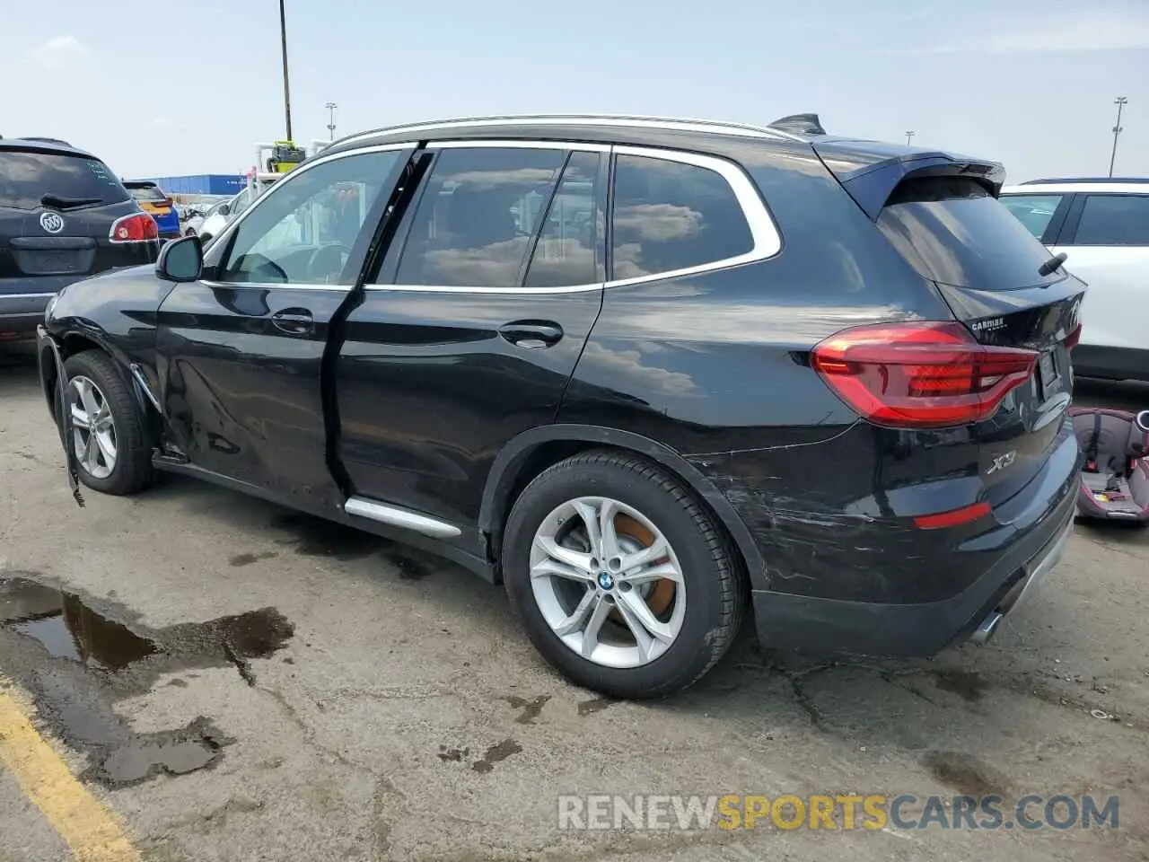 2 Photograph of a damaged car 5UXTY5C08L9B85141 BMW X3 2020