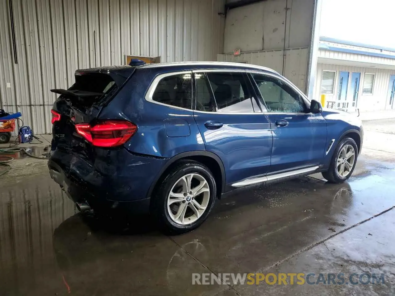 3 Photograph of a damaged car 5UXTY5C08L9B85236 BMW X3 2020