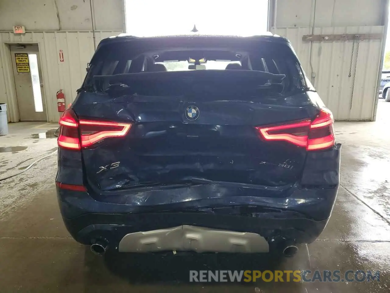 6 Photograph of a damaged car 5UXTY5C08L9B85236 BMW X3 2020