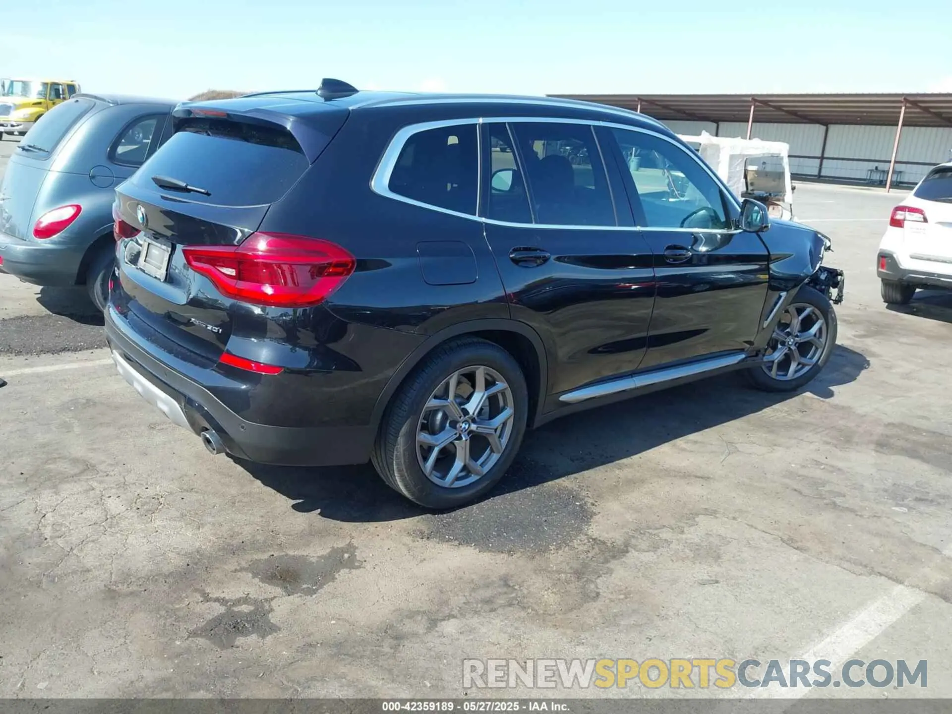4 Photograph of a damaged car 5UXTY5C08L9B89724 BMW X3 2020