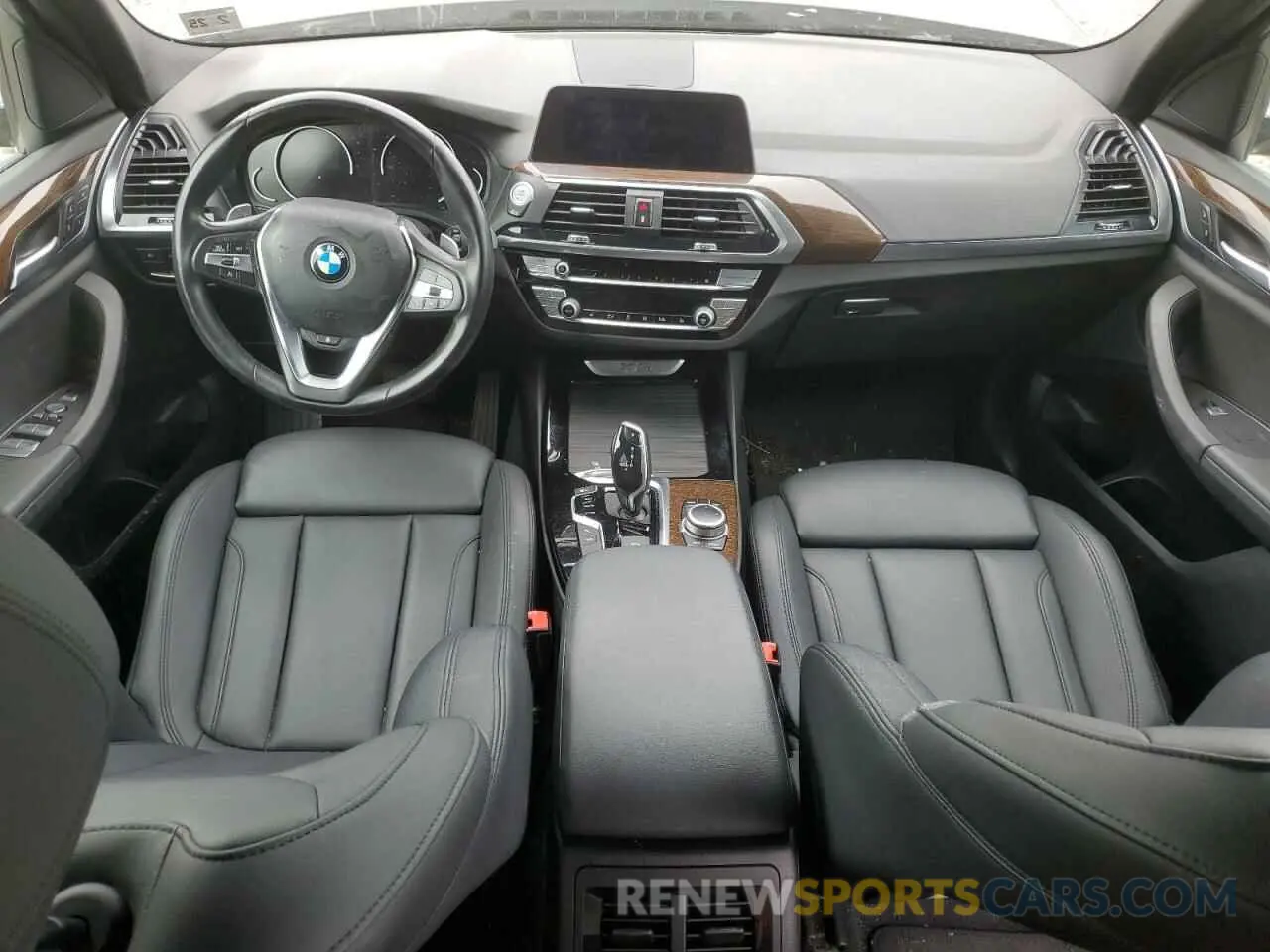 8 Photograph of a damaged car 5UXTY5C08L9C04044 BMW X3 2020