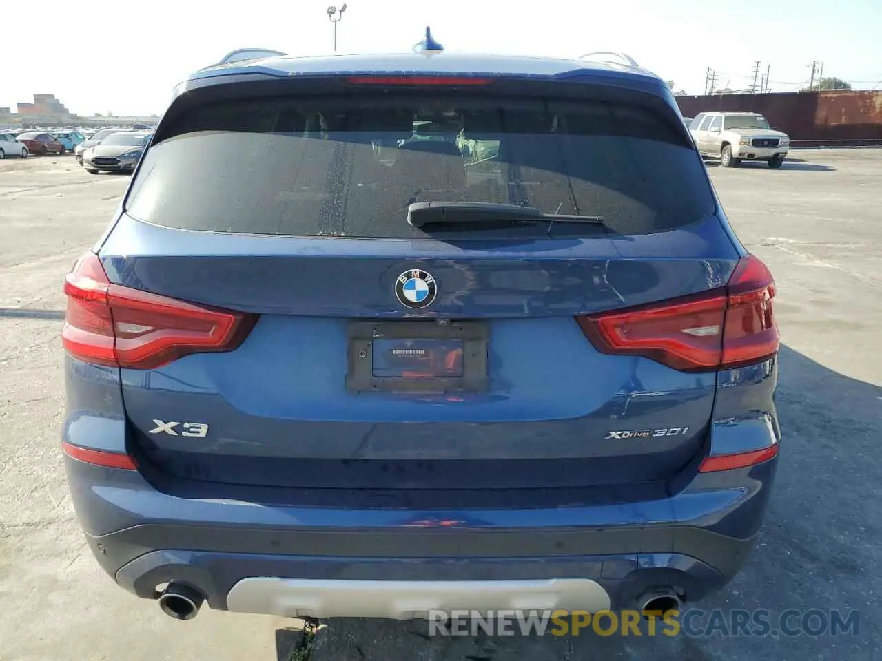 6 Photograph of a damaged car 5UXTY5C08L9C71212 BMW X3 2020