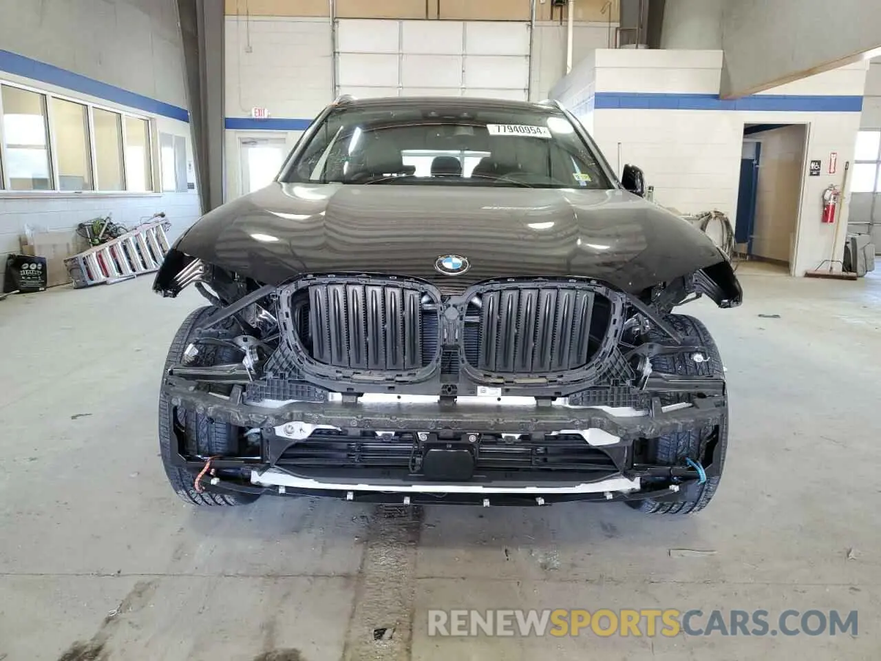 5 Photograph of a damaged car 5UXTY5C08L9D08050 BMW X3 2020
