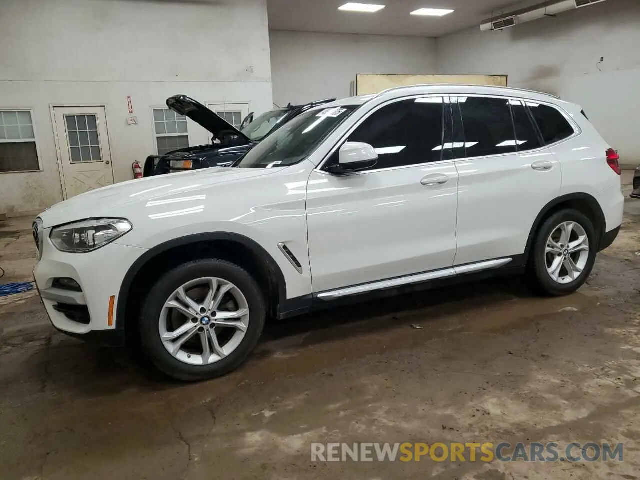 1 Photograph of a damaged car 5UXTY5C08LLE58291 BMW X3 2020