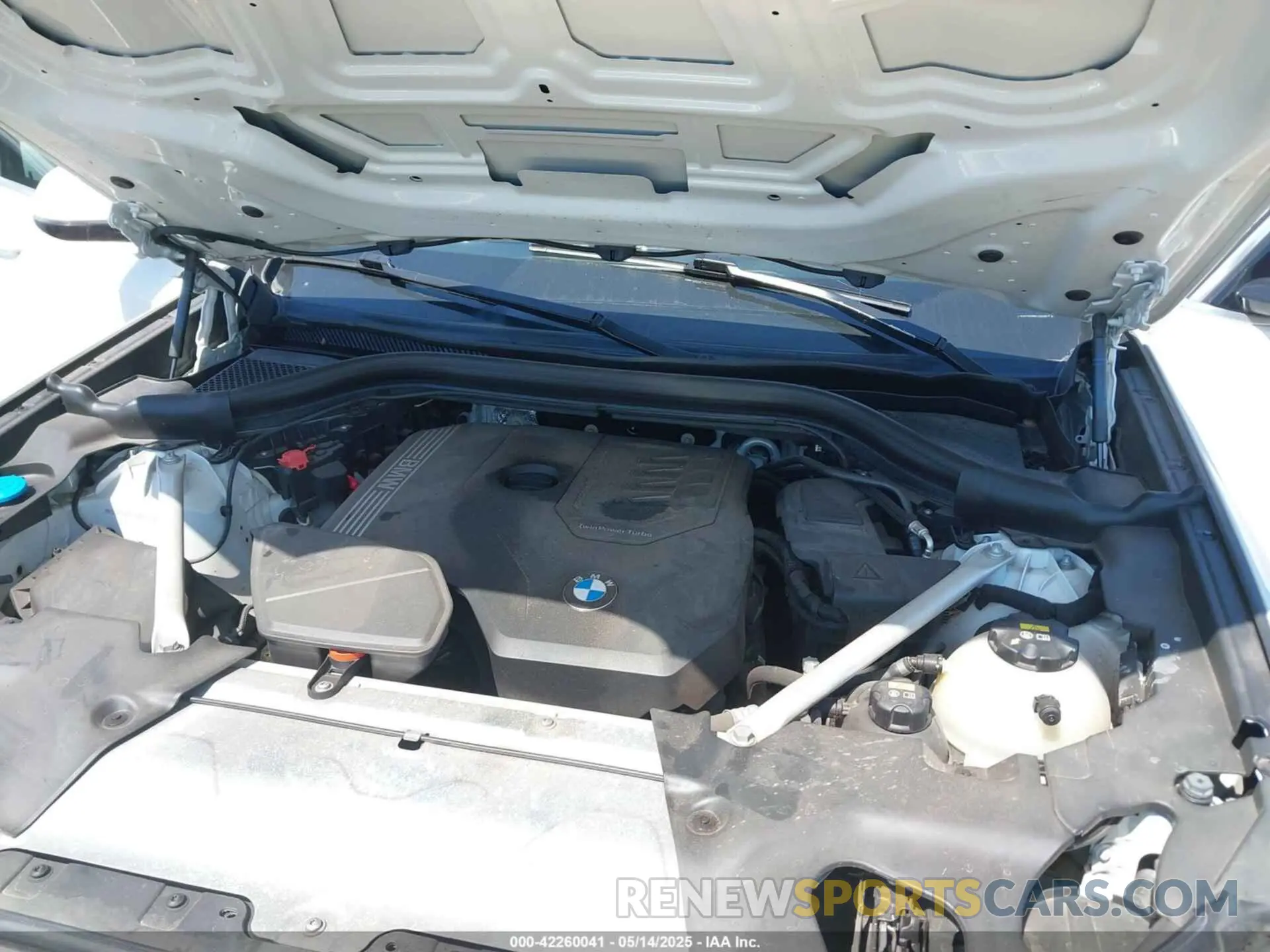 10 Photograph of a damaged car 5UXTY5C08LLT32154 BMW X3 2020