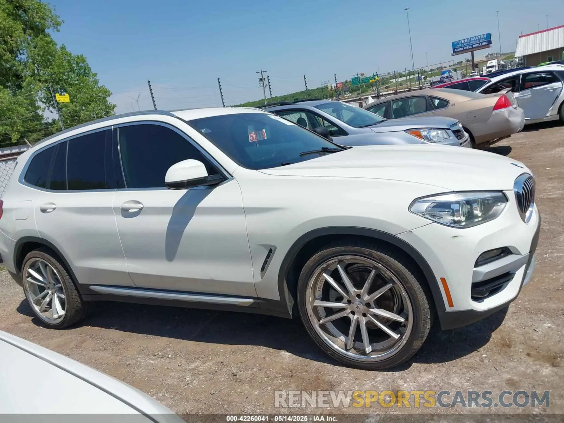 13 Photograph of a damaged car 5UXTY5C08LLT32154 BMW X3 2020