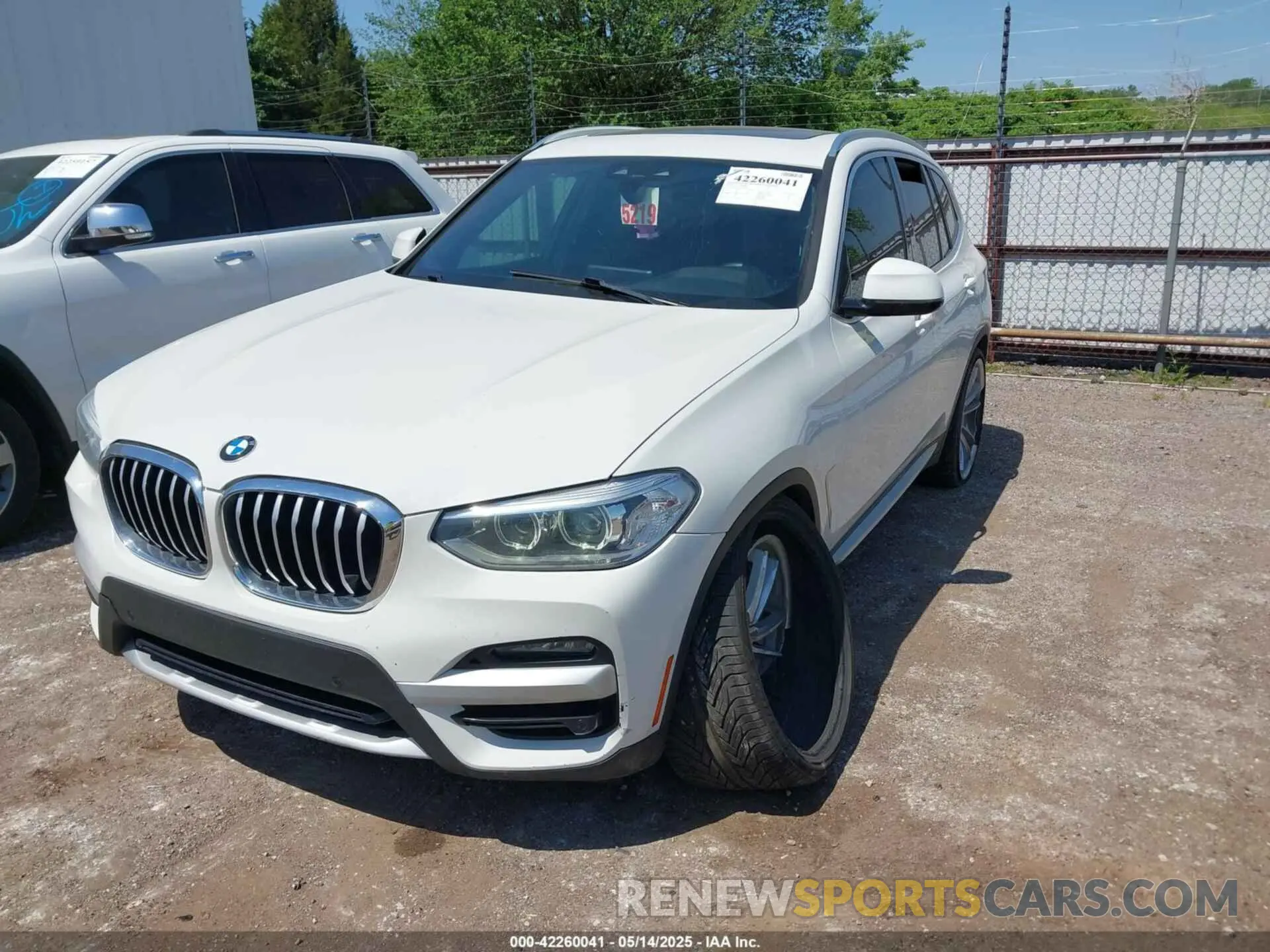 2 Photograph of a damaged car 5UXTY5C08LLT32154 BMW X3 2020