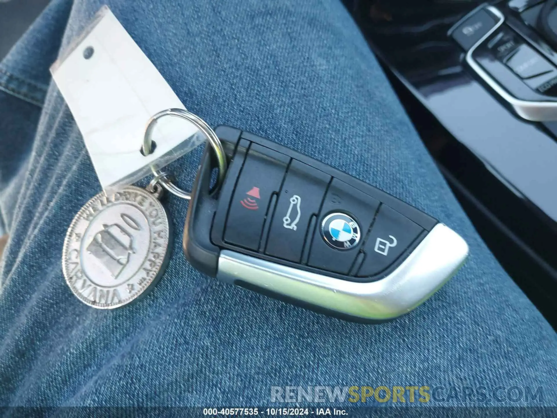 11 Photograph of a damaged car 5UXTY5C08LLT38522 BMW X3 2020
