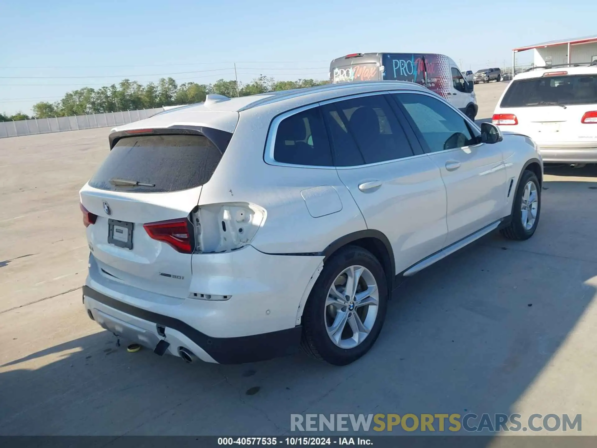 4 Photograph of a damaged car 5UXTY5C08LLT38522 BMW X3 2020