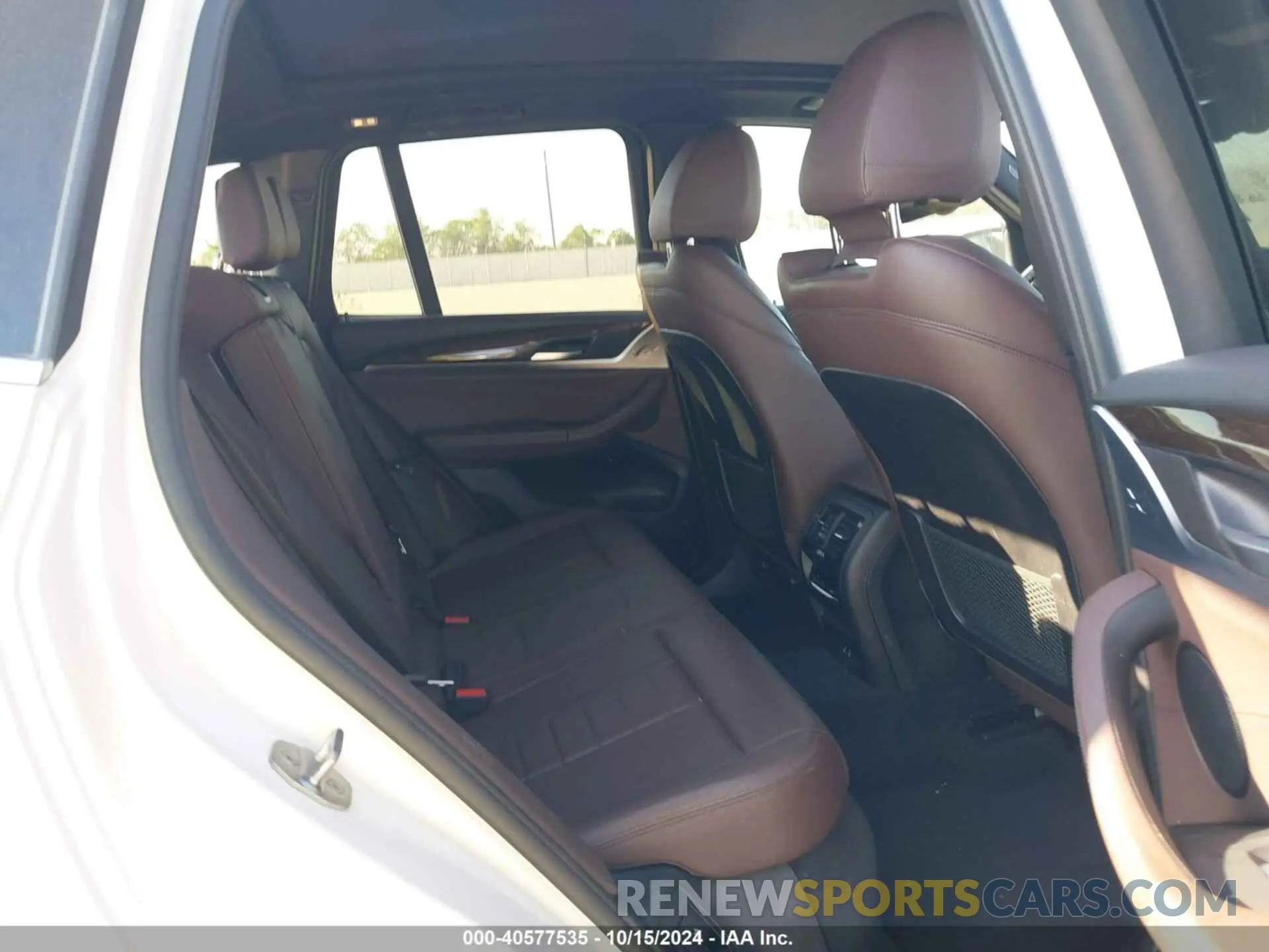 8 Photograph of a damaged car 5UXTY5C08LLT38522 BMW X3 2020