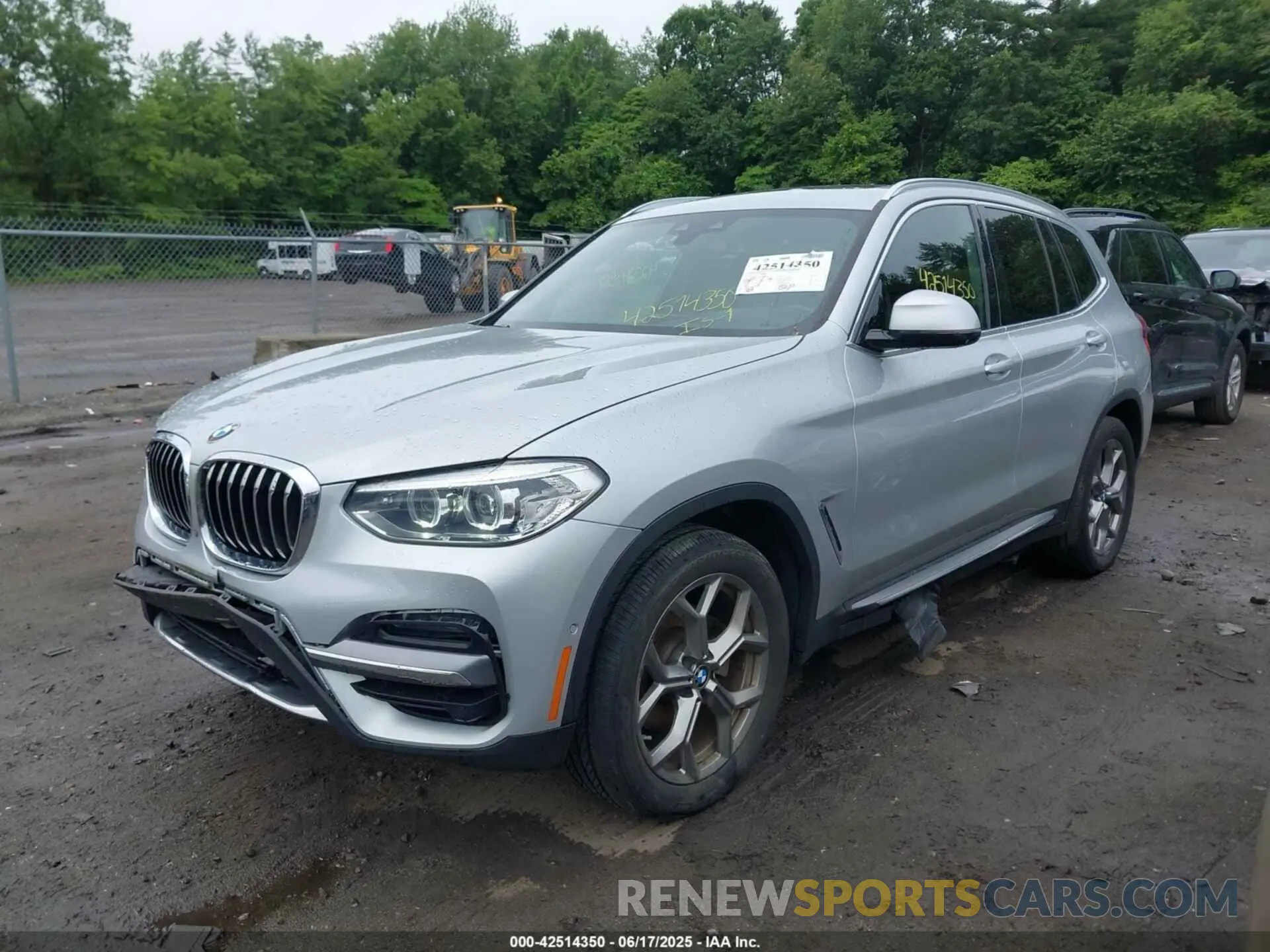 2 Photograph of a damaged car 5UXTY5C09L9B36689 BMW X3 2020