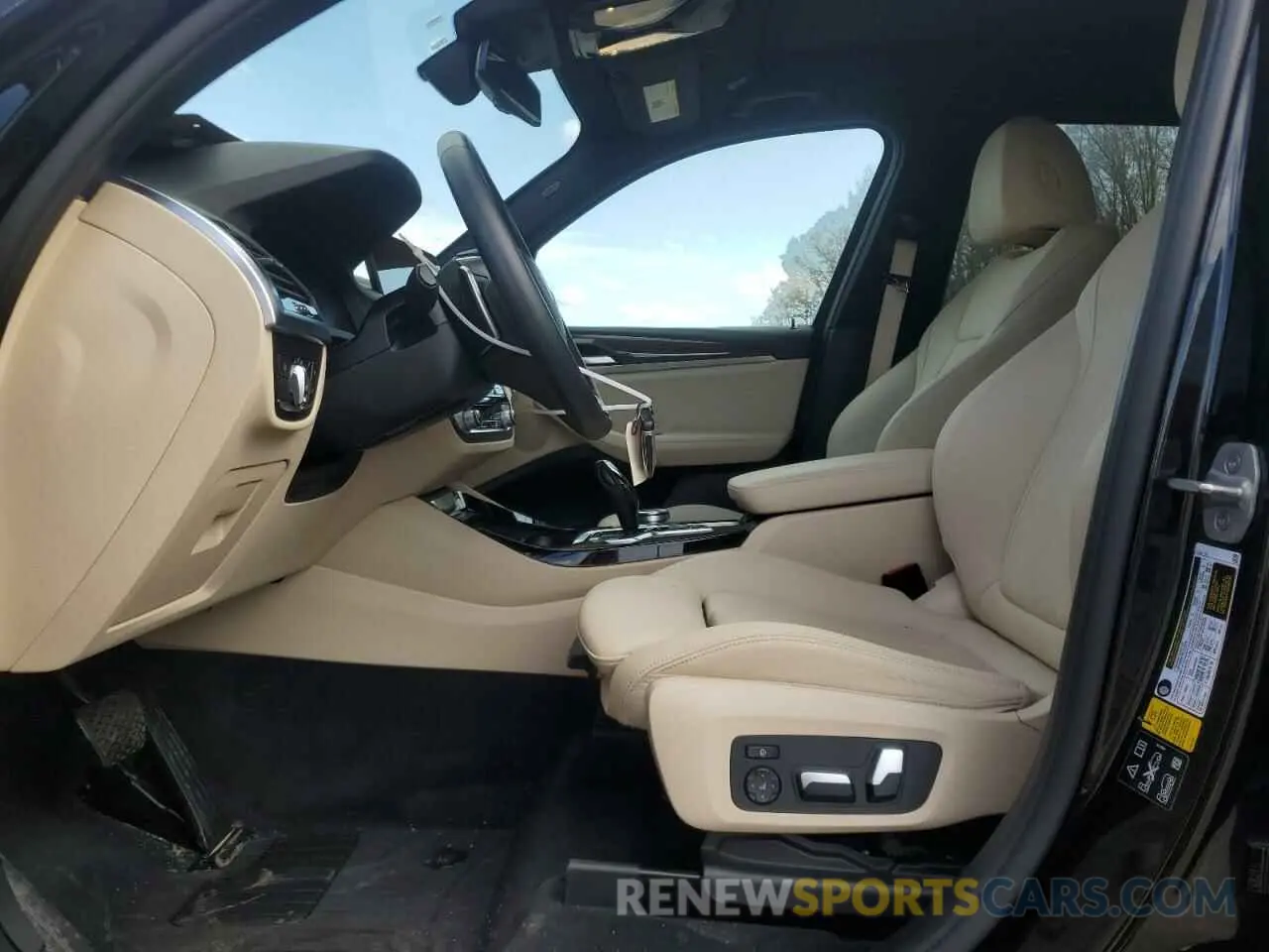 7 Photograph of a damaged car 5UXTY5C09L9D25438 BMW X3 2020
