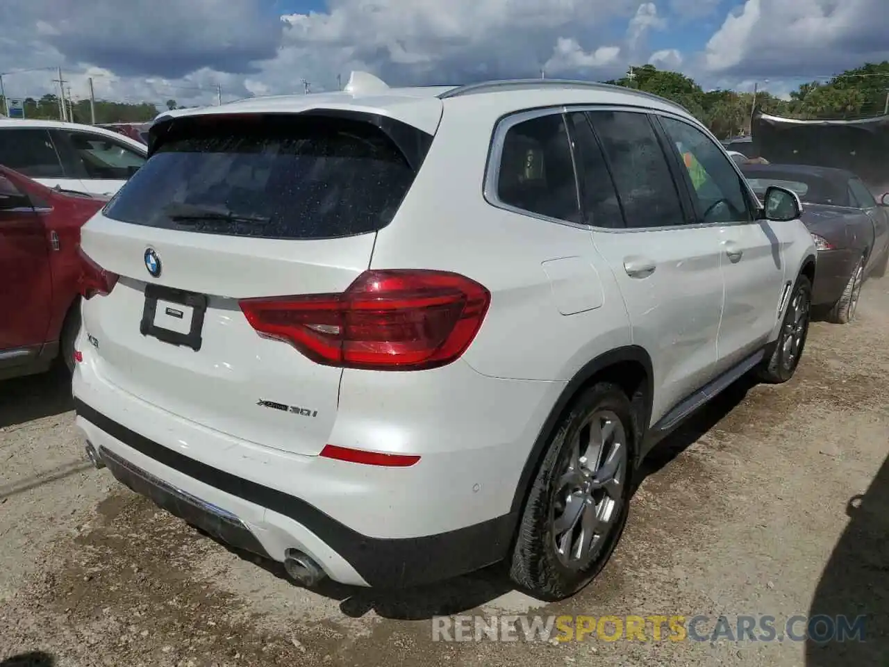 4 Photograph of a damaged car 5UXTY5C09L9D46211 BMW X3 2020