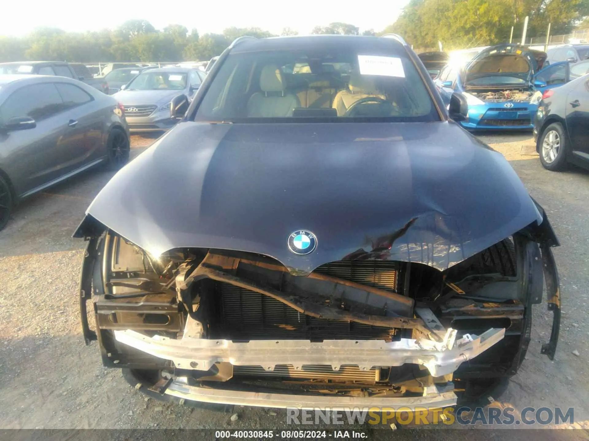 12 Photograph of a damaged car 5UXTY5C09L9D66653 BMW X3 2020