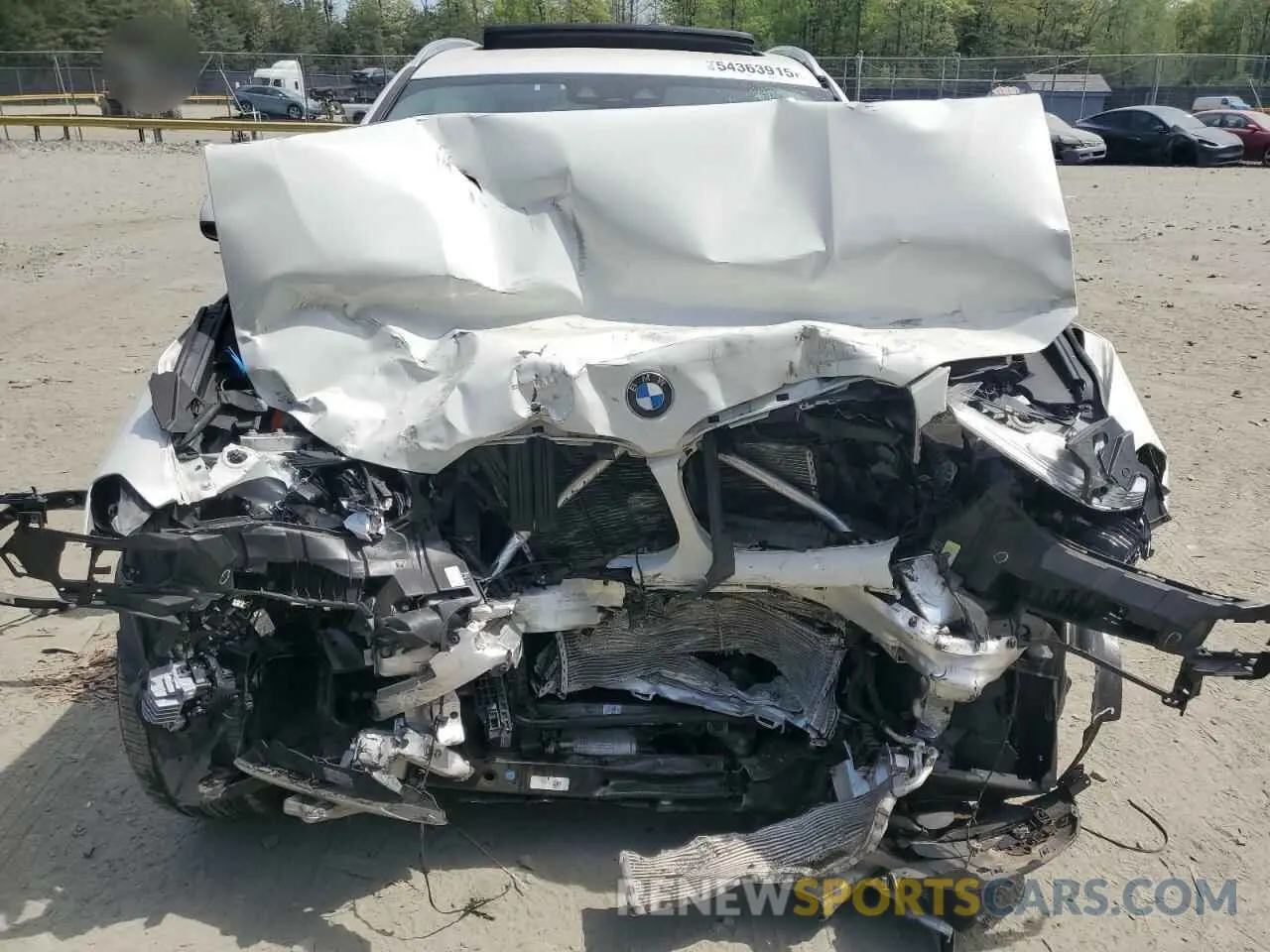 5 Photograph of a damaged car 5UXTY5C09LLT33023 BMW X3 2020