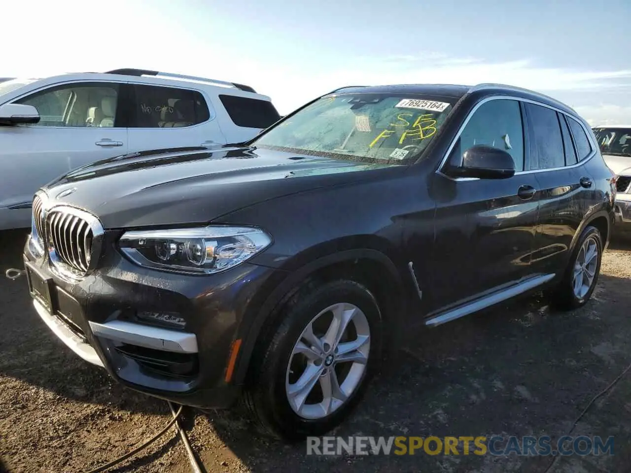 1 Photograph of a damaged car 5UXTY5C0XL9D06915 BMW X3 2020