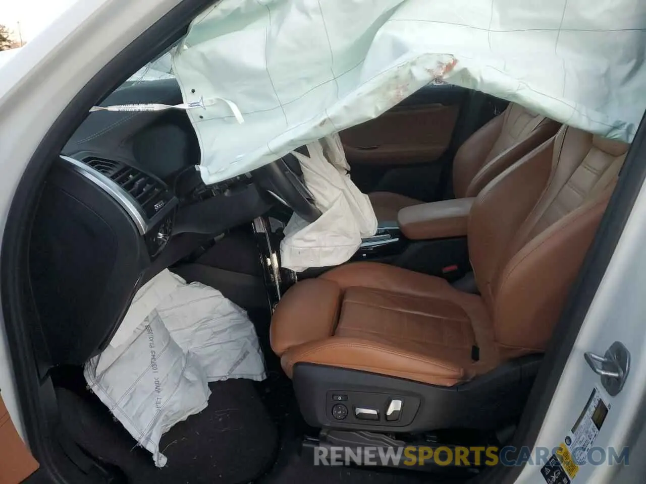 7 Photograph of a damaged car 5UXTY5C0XL9D44547 BMW X3 2020