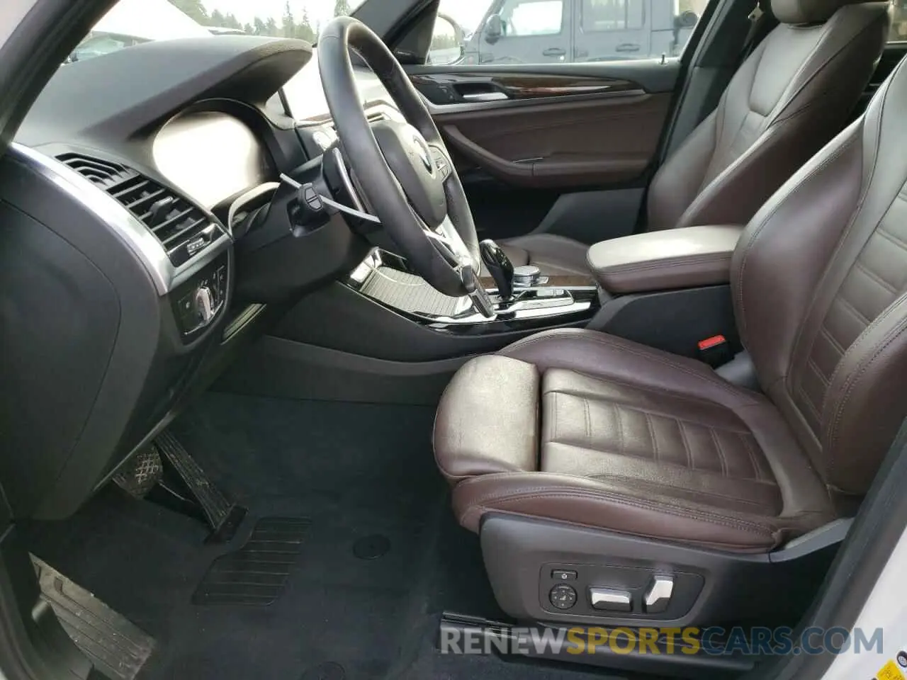 7 Photograph of a damaged car 5UXTY5C0XLLT32740 BMW X3 2020