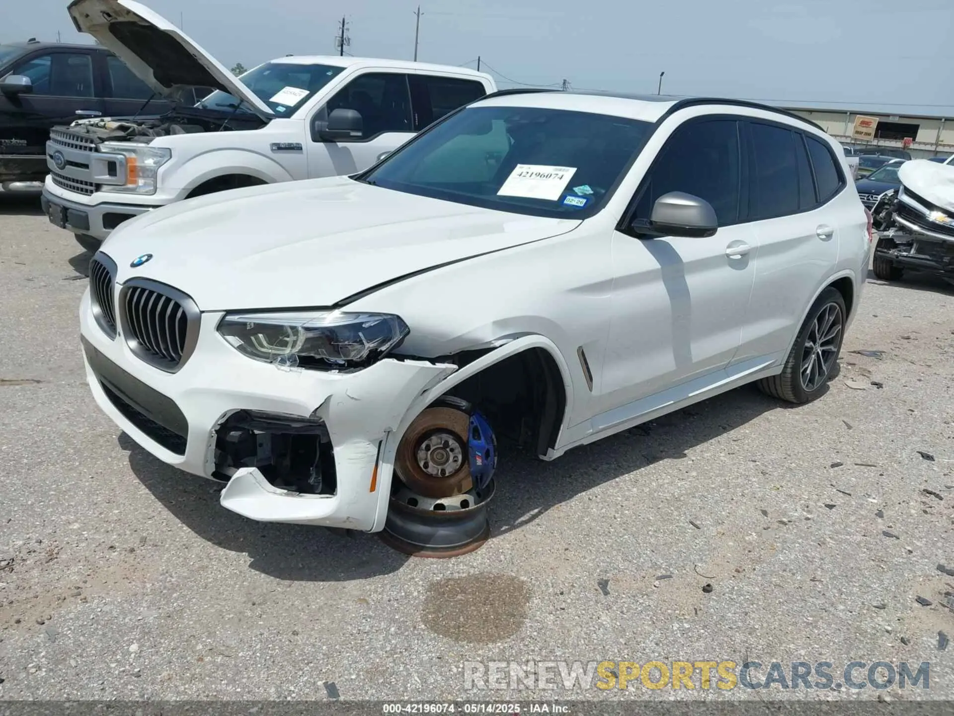 2 Photograph of a damaged car 5UXTY9C00L9B03829 BMW X3 2020