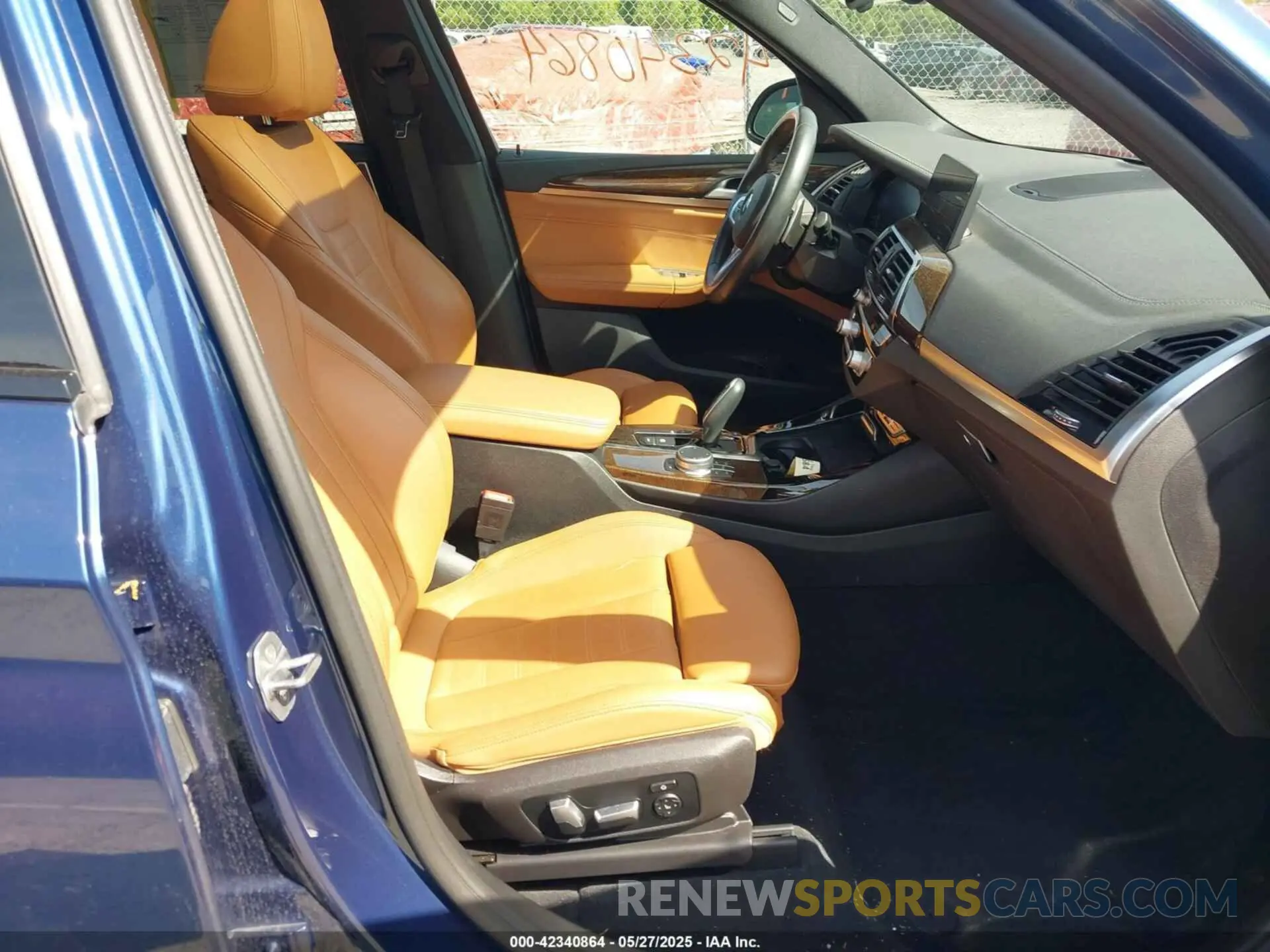 5 Photograph of a damaged car 5UXTY9C00L9B77025 BMW X3 2020