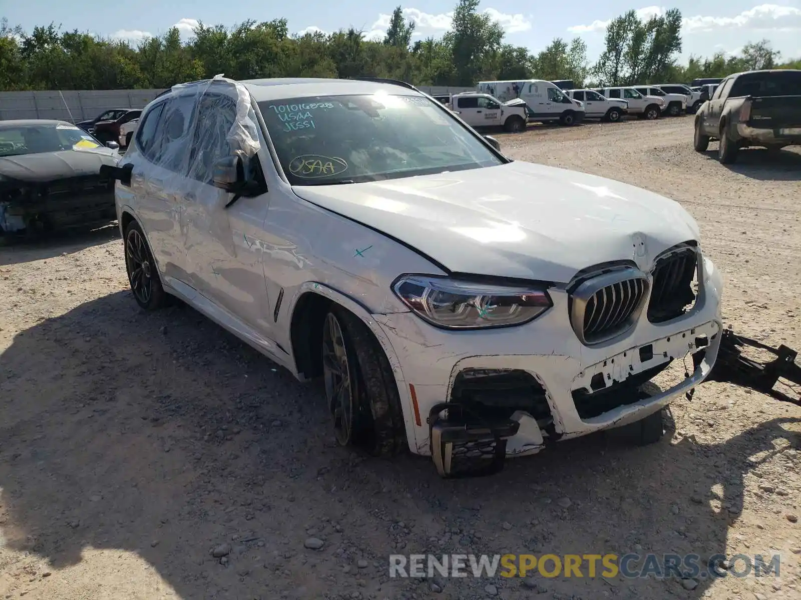 1 Photograph of a damaged car 5UXTY9C00L9B82015 BMW X3 2020