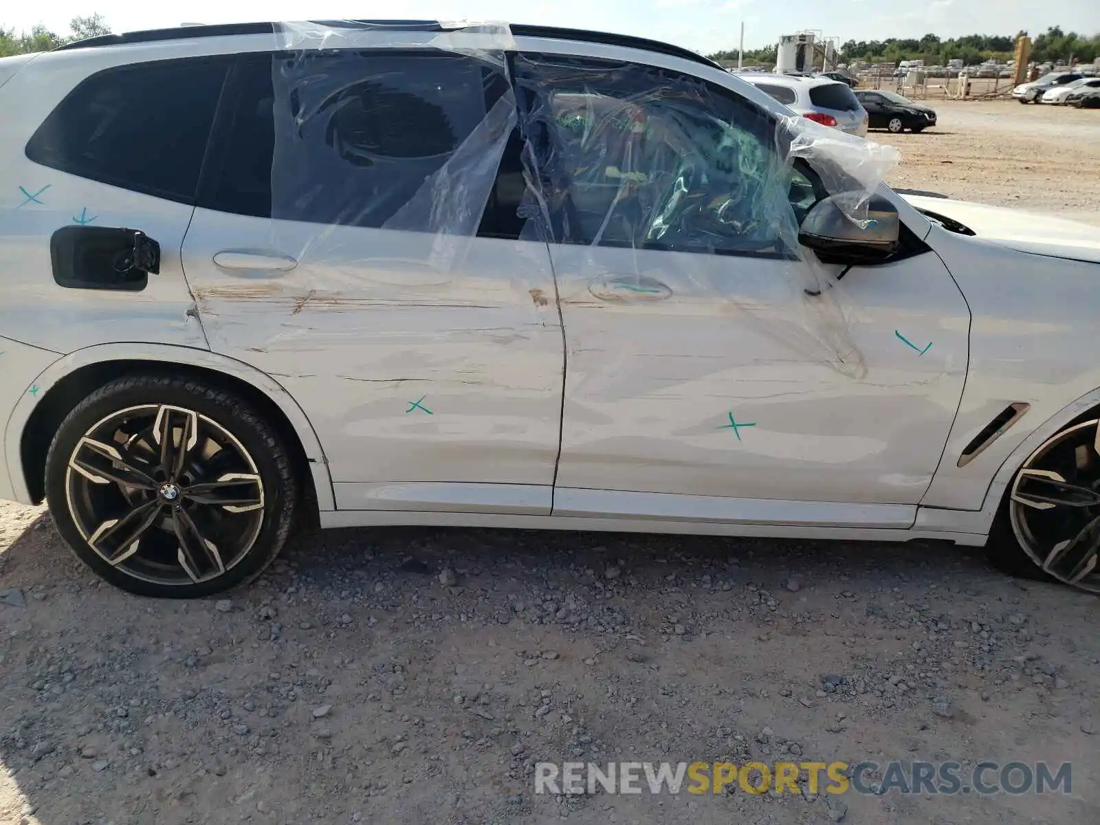 9 Photograph of a damaged car 5UXTY9C00L9B82015 BMW X3 2020