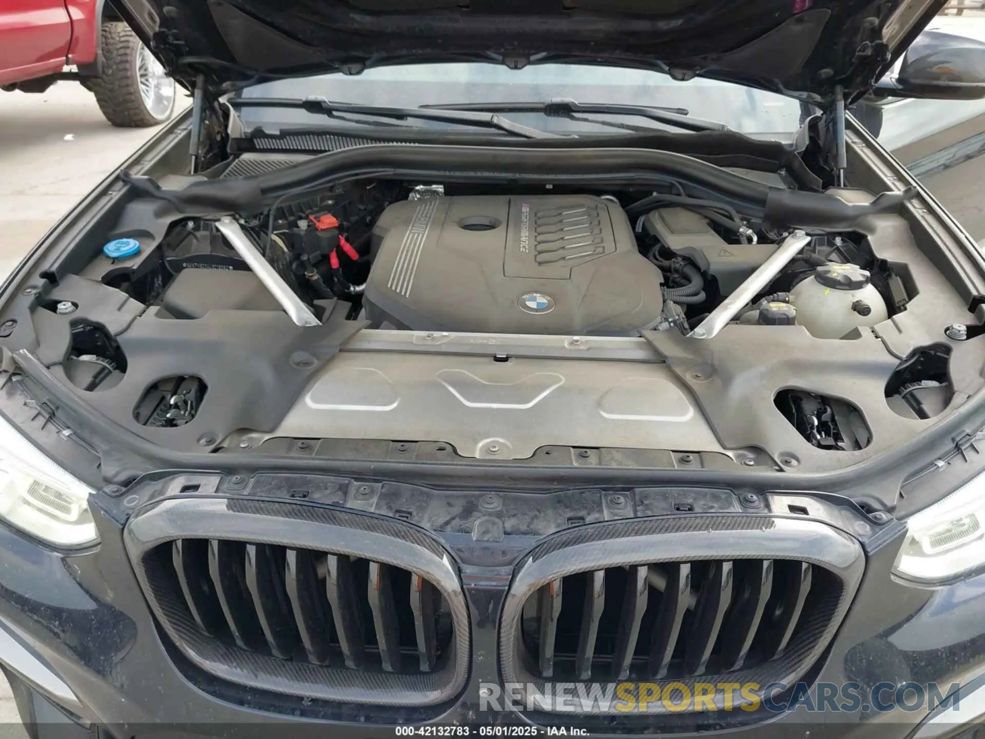 10 Photograph of a damaged car 5UXTY9C04L9C19082 BMW X3 2020