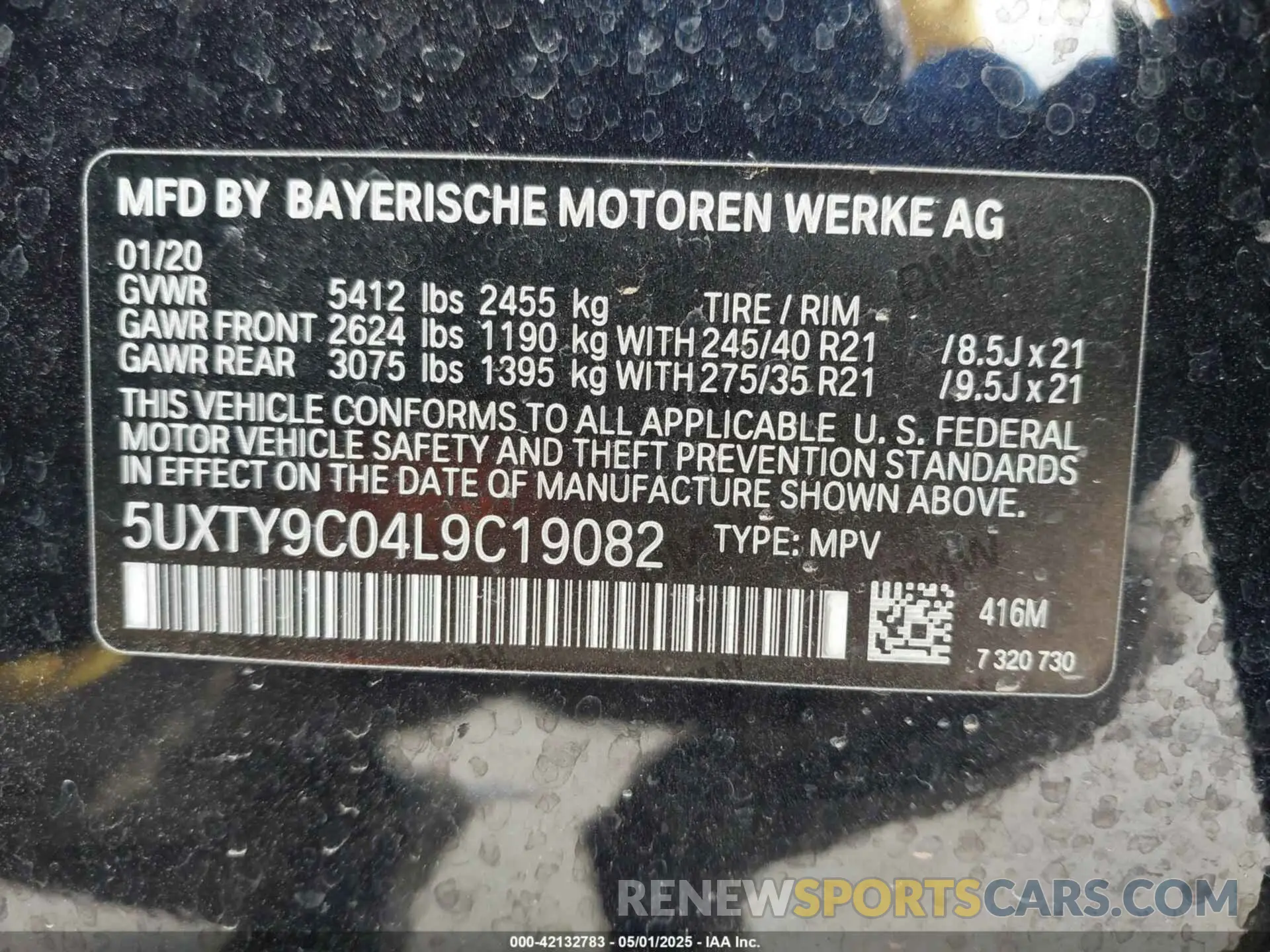 9 Photograph of a damaged car 5UXTY9C04L9C19082 BMW X3 2020