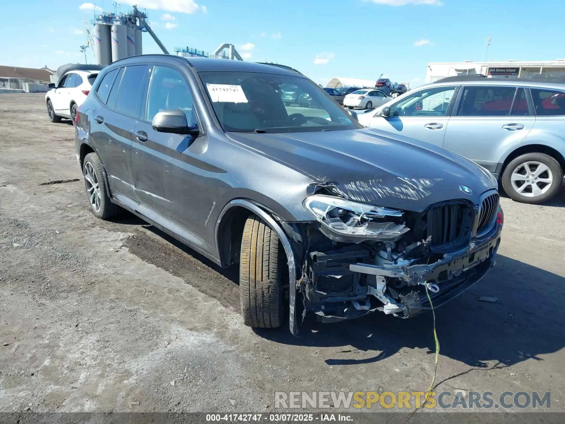 1 Photograph of a damaged car 5UXTY9C05LLE59910 BMW X3 2020