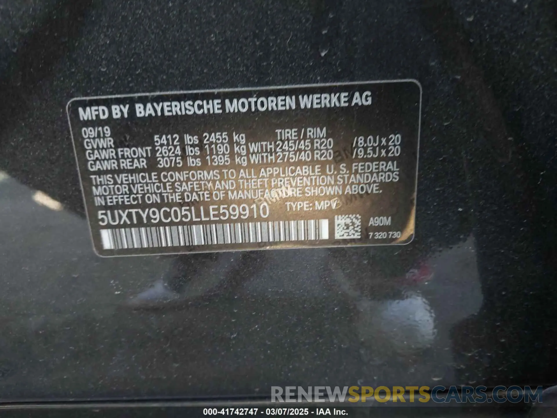 9 Photograph of a damaged car 5UXTY9C05LLE59910 BMW X3 2020
