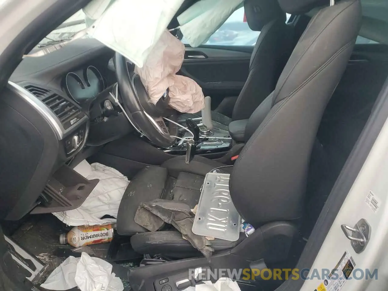 7 Photograph of a damaged car 5UXTY9C06LLE60290 BMW X3 2020