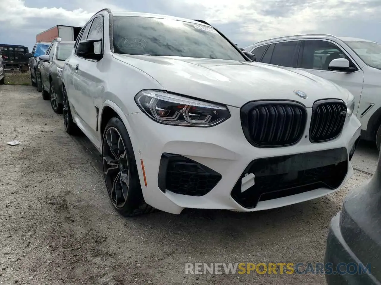 5 Photograph of a damaged car 5YMTS0C01L9B87956 BMW X3 2020