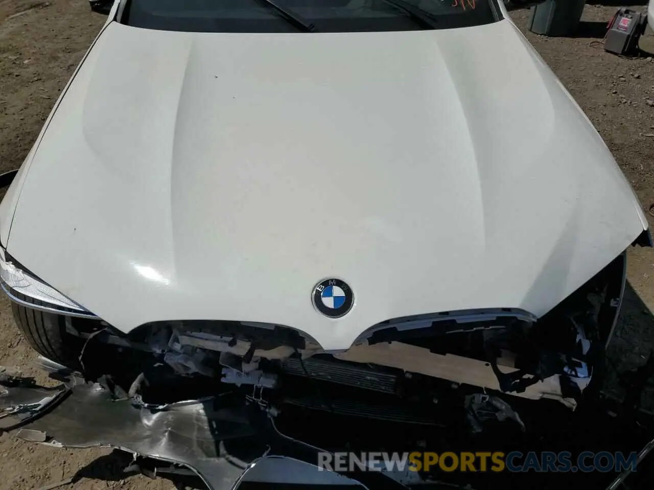 12 Photograph of a damaged car 5YMTS0C04L9B75915 BMW X3 2020