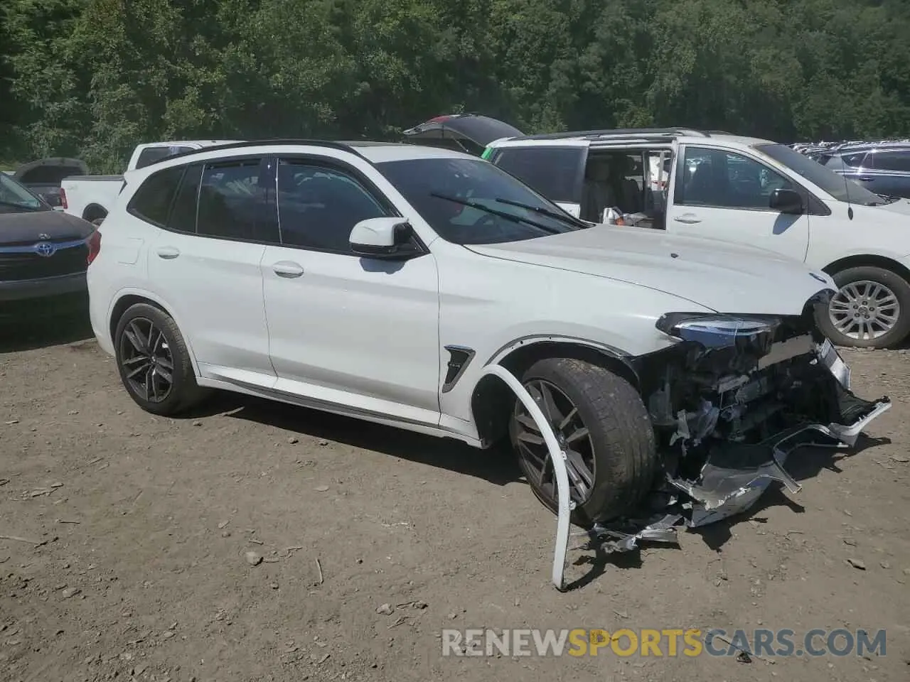 4 Photograph of a damaged car 5YMTS0C04L9B75915 BMW X3 2020