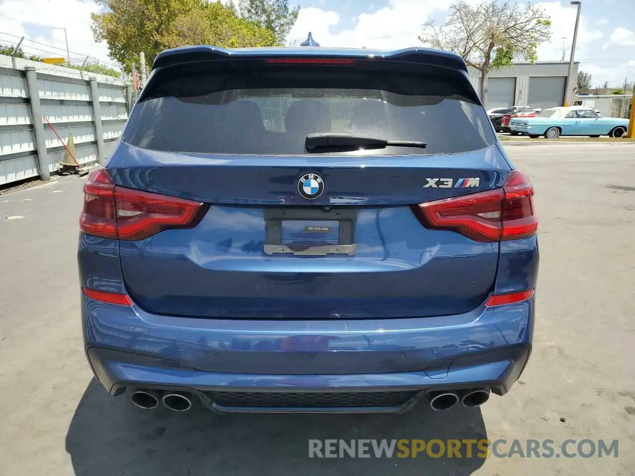 6 Photograph of a damaged car 5YMTS0C04LLT10567 BMW X3 2020