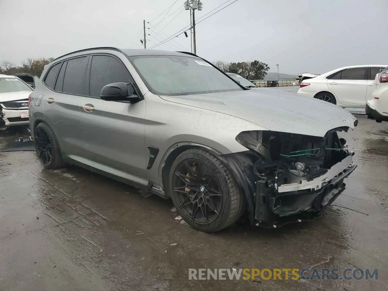 4 Photograph of a damaged car 5YMTS0C06LLT10876 BMW X3 2020